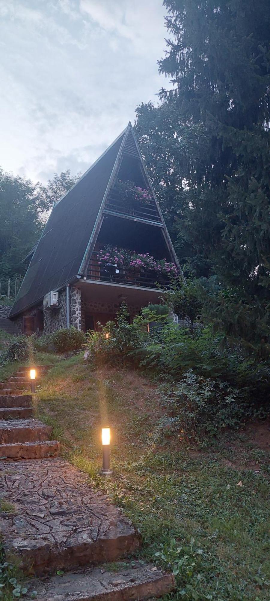 Holiday Home Dragonfly River House On Korana Near Plitvice And Mreznica Barilovic Exterior foto